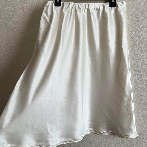 handmade ivory satin midi skirt - Picture 6 of 9